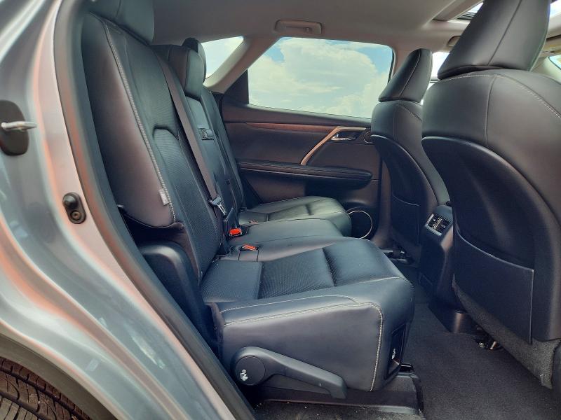 Photo 11 from auction – 2022 LEXUS RX with VIN JTJHZKFA0N2038423