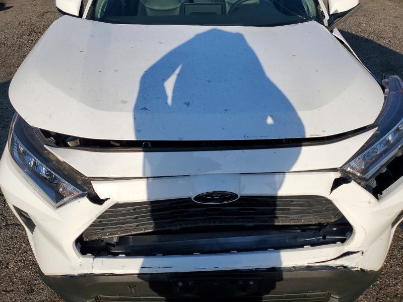 Photo 12 from auction – 2020 TOYOTA RAV4 with VIN 2T3C1RFV4LW097933