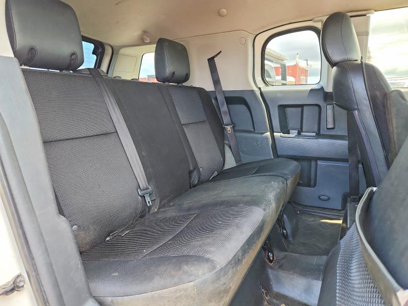 Photo 10 from auction – 2012 TOYOTA FJ CRUISER with VIN JTEBU4BFXCK132810