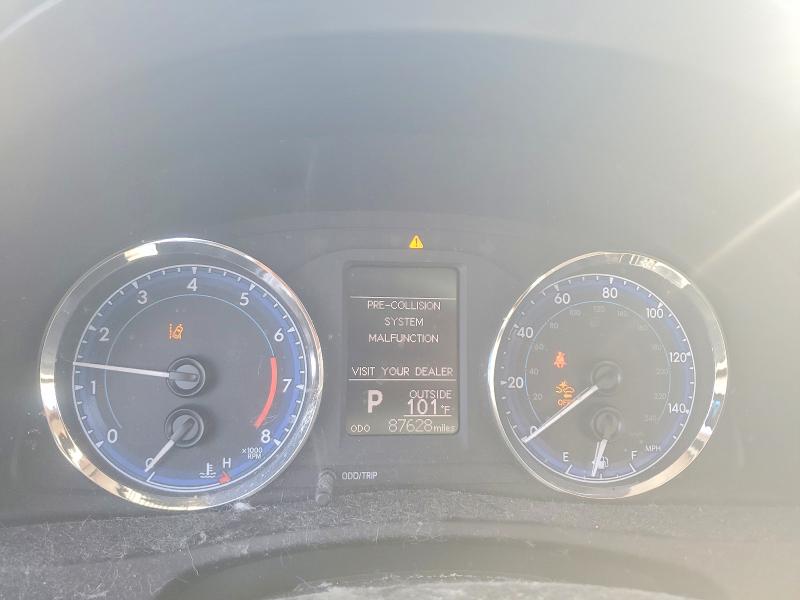 Photo 9 from auction – 2018 TOYOTA COROLLA with VIN 5YFBURHE8JP848751