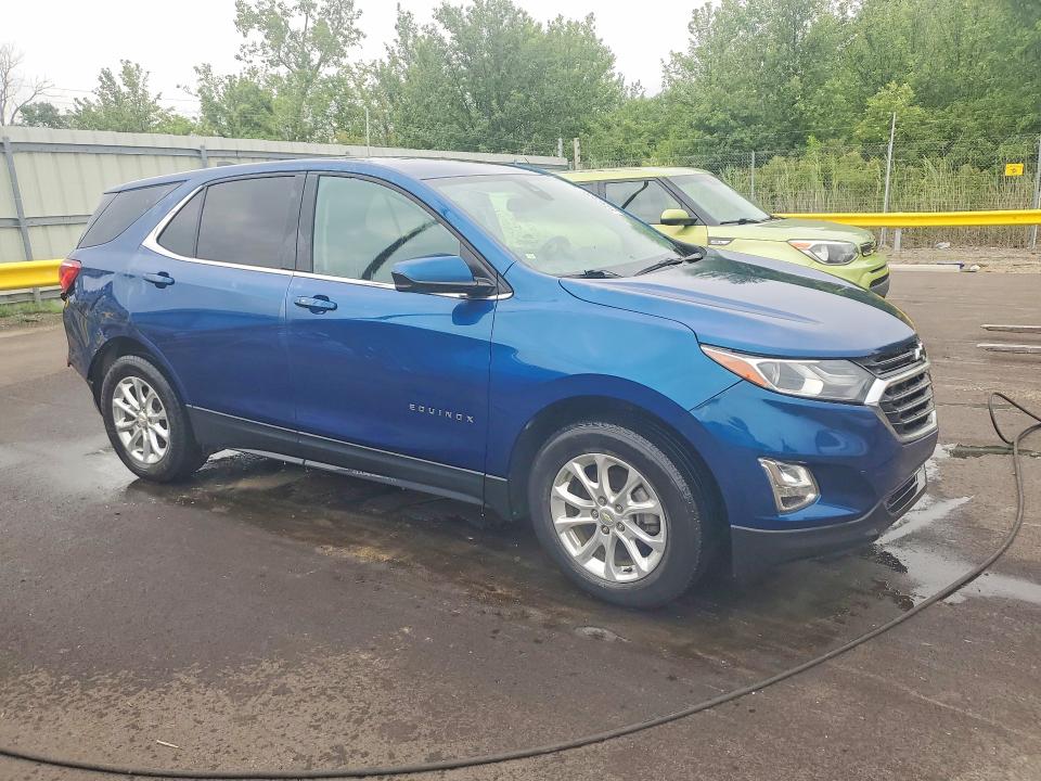 Photo 4 from auction – 2020 CHEVROLET EQUINOX with VIN 2GNAXJEV4L6208816