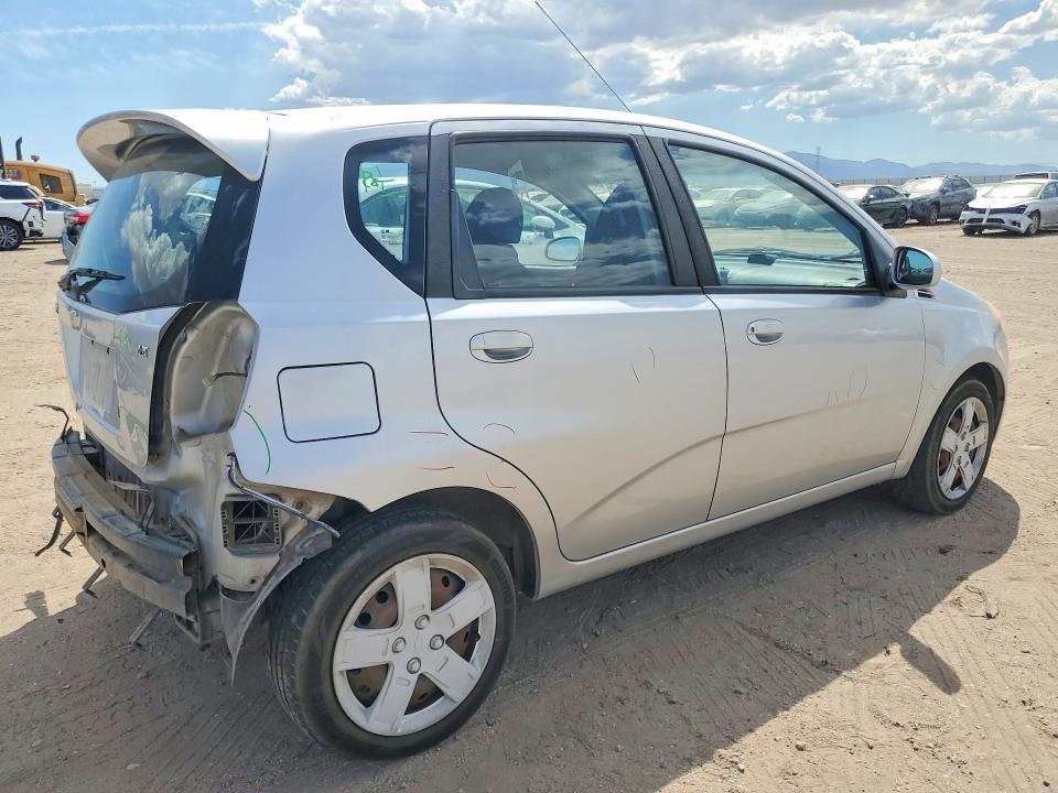 Photo 3 from auction – 2011 CHEVROLET AVEO with VIN KL1TG6DE6BB169021
