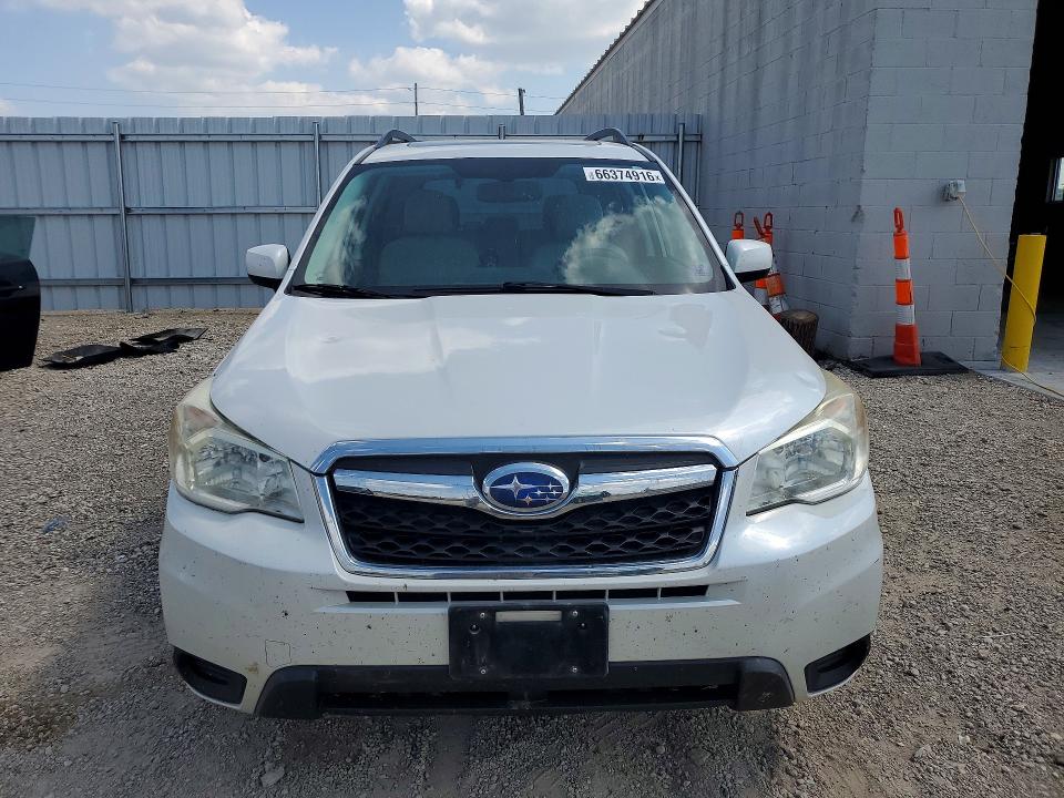 Photo 5 from auction – 2014 SUBARU FORESTER with VIN JF2SJADC7EH541802