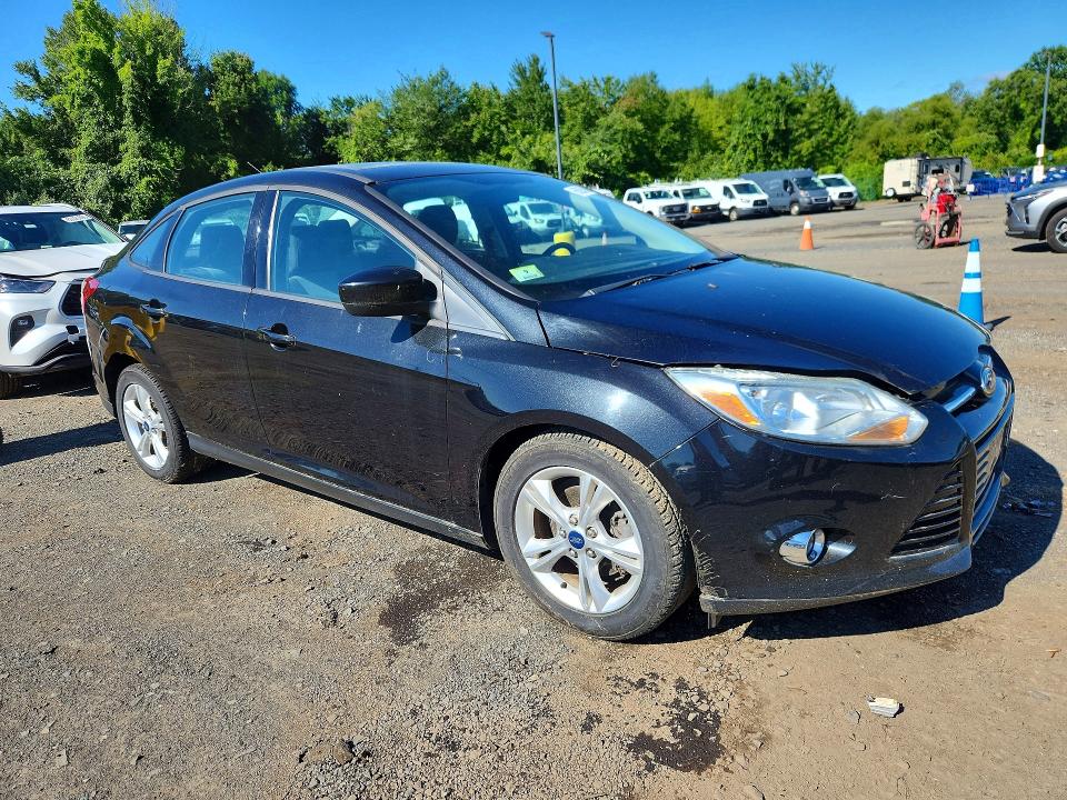 Photo 4 from auction – 2012 FORD FOCUS with VIN 1FAHP3F25CL402047