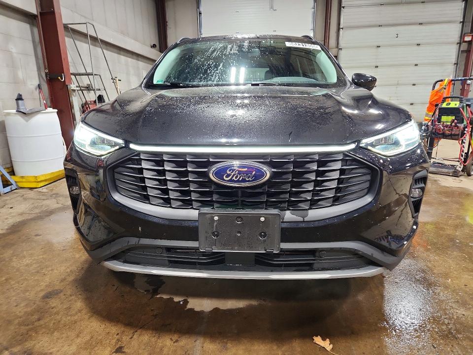 Photo 5 from auction – 2025 FORD ESCAPE with VIN 1FMCU9JA3SUA61542