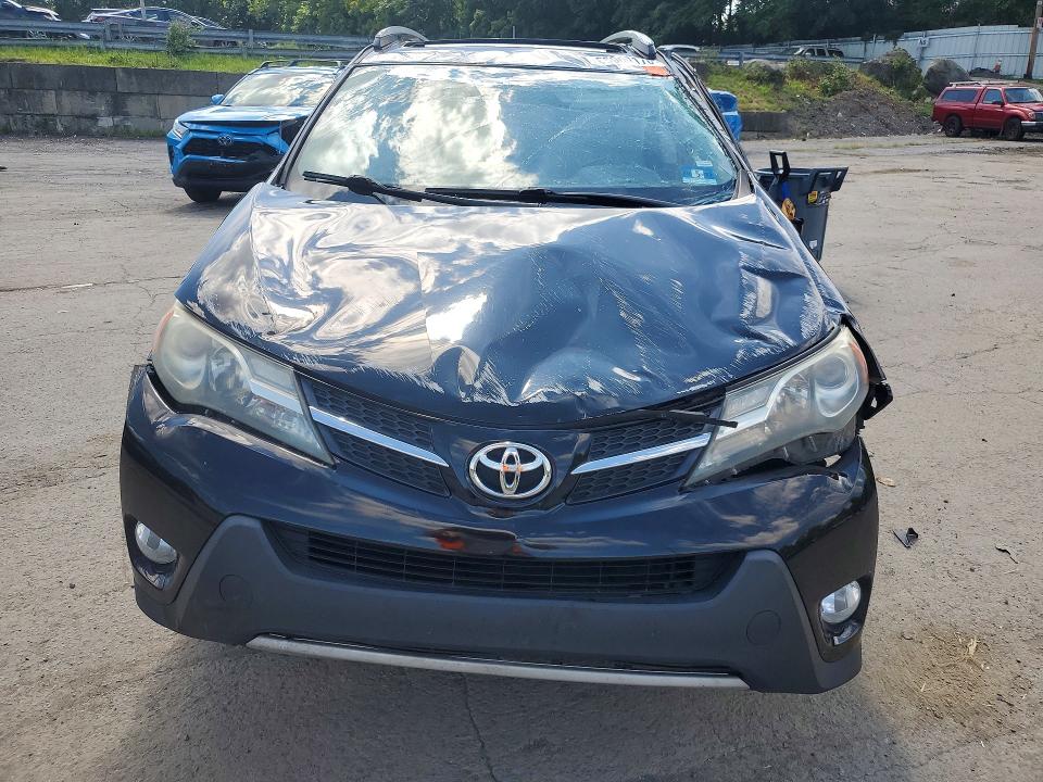 Foto 5 de la subasta – 2015 TOYOTA RAV4 con VIN 2T3RFREV5FW288391