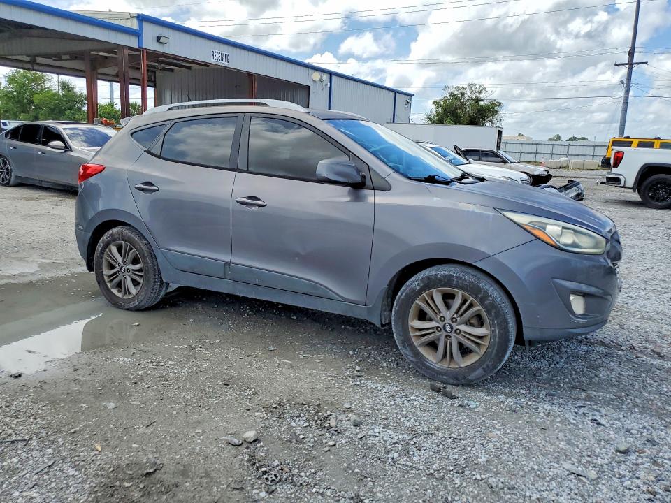 Photo 4 from auction – 2015 HYUNDAI TUCSON with VIN KM8JUCAG8FU005806