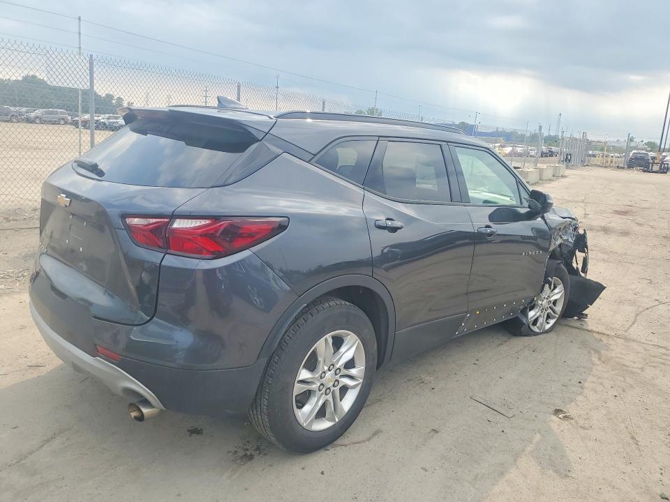 Photo 3 from auction – 2021 CHEVROLET BLAZER with VIN 3GNKBCRS1MS524949
