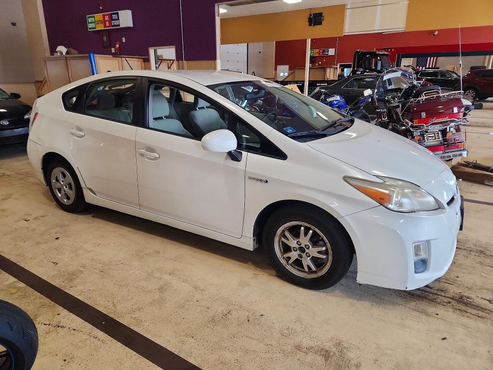 Zdjęcie 4 z aukcji – 2011 TOYOTA PRIUS z VIN JTDKN3DU6B0268174