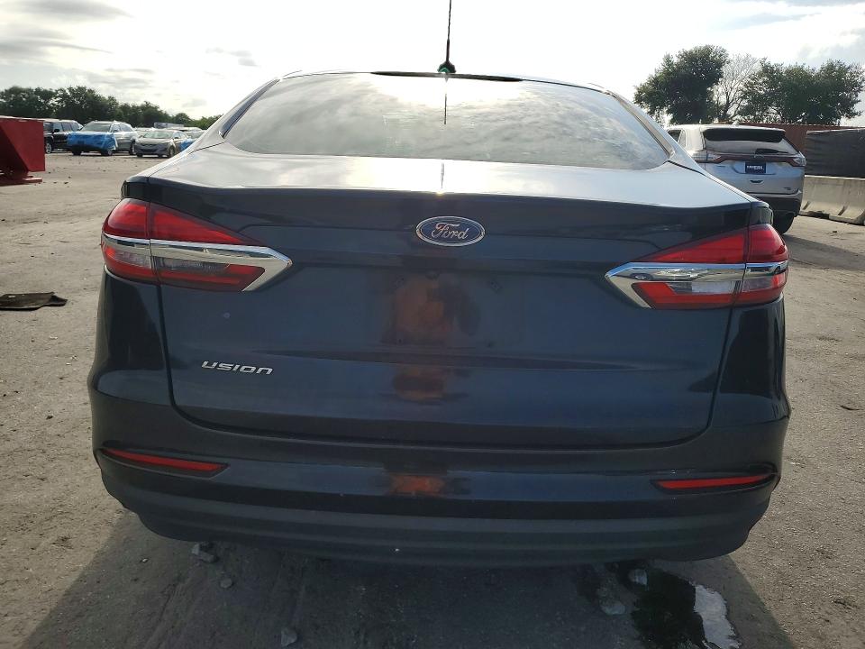 Photo 6 from auction – 2019 FORD FUSION with VIN 3FA6P0G75KR160327