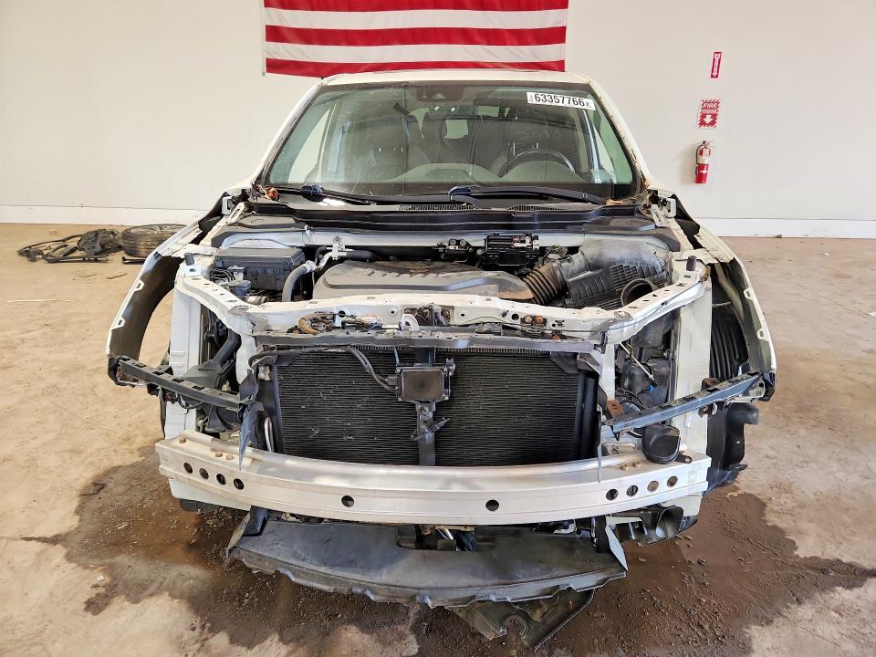 Photo 5 from auction – 2017 ACURA MDX with VIN 5J8YD4H58HL004033