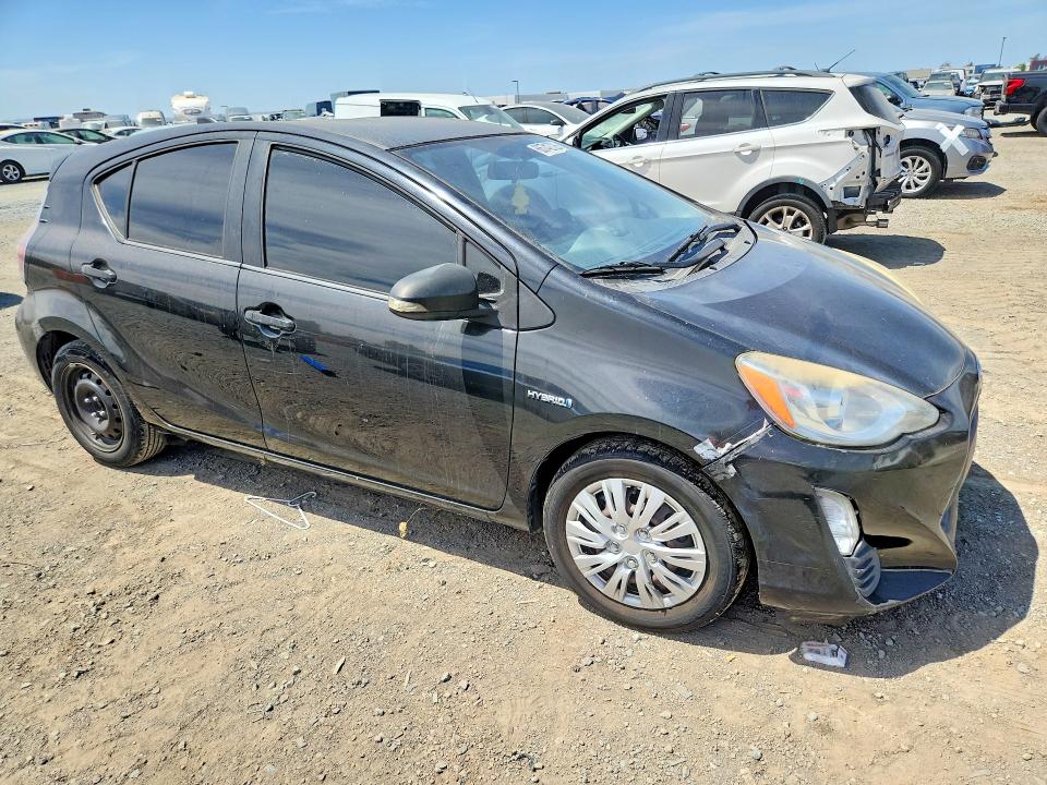 Photo 4 from auction – 2016 TOYOTA PRIUS C with VIN JTDKDTB31G1118133