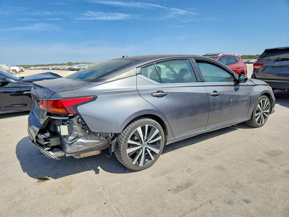 Photo 3 from auction – 2021 NISSAN ALTIMA with VIN 1N4BL4CV5MN374794