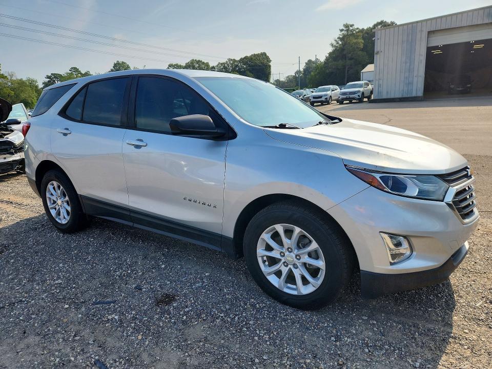 Photo 4 from auction – 2021 CHEVROLET EQUINOX with VIN 3GNAX5EV1MS118128