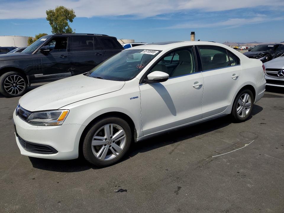 VOLKSWAGEN JETTA 2013 with VIN 3VW637AJ3DM251211 - Photo from auction