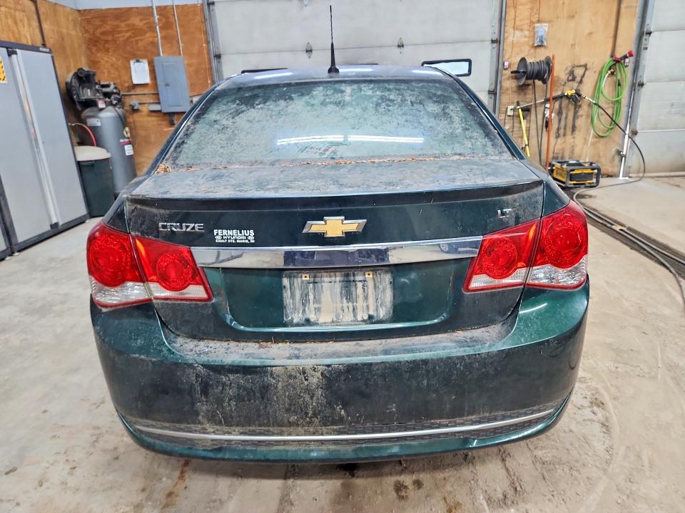 Photo 6 from auction – 2014 CHEVROLET CRUZE with VIN 1G1PC5SB4E7371915