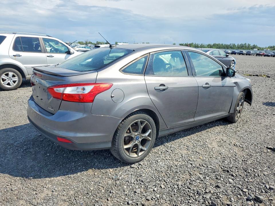 Photo 3 from auction – 2013 FORD FOCUS with VIN 1FADP3F24DL268759
