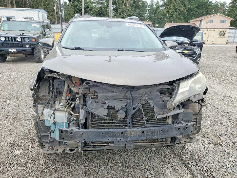Photo 5 from auction – 2015 TOYOTA RAV4 with VIN 2T3DFREV6FW246564