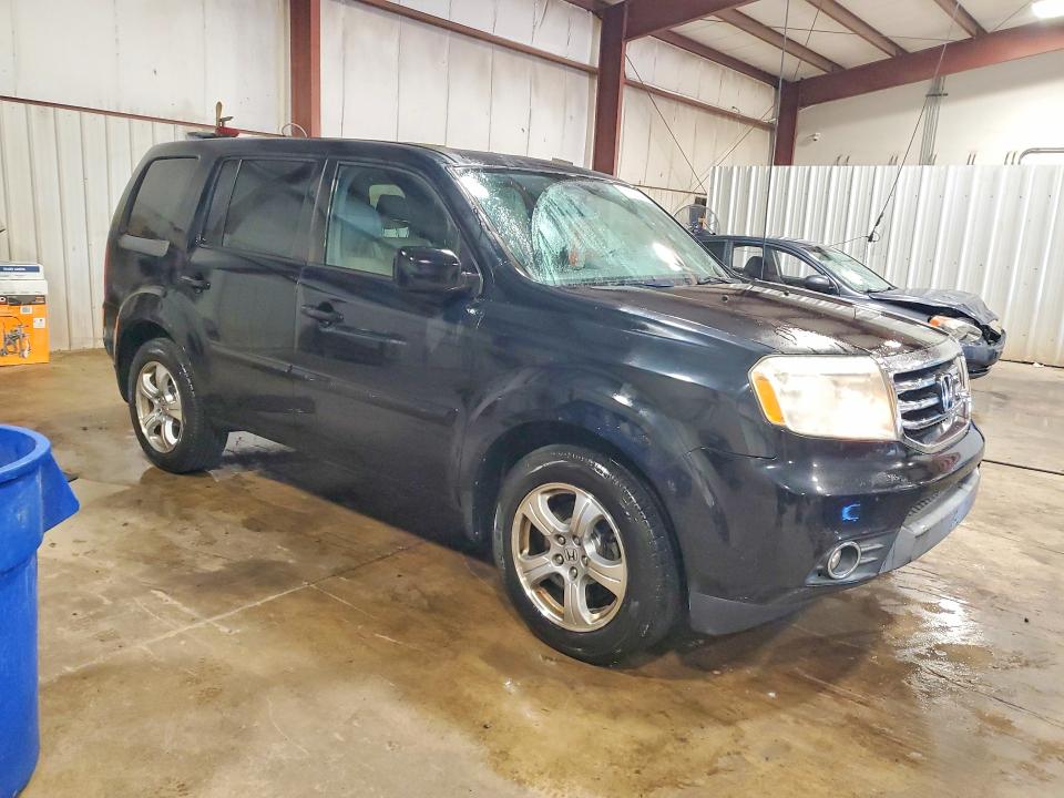 Photo 4 from auction – 2015 HONDA PILOT with VIN 5FNYF4H74FB005948