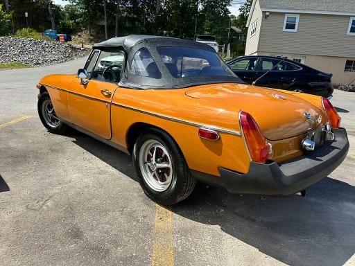 Photo 2 from auction – 1974 MGB ROADSTER with VIN GHN5UE3604876