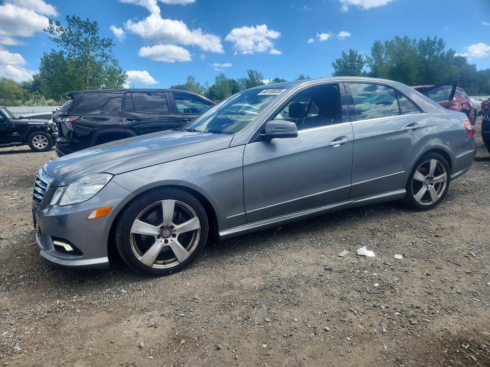 Foto 1 de la subasta – 2011 MERCEDES-BENZ E con VIN WDDHF8HB8BA437382