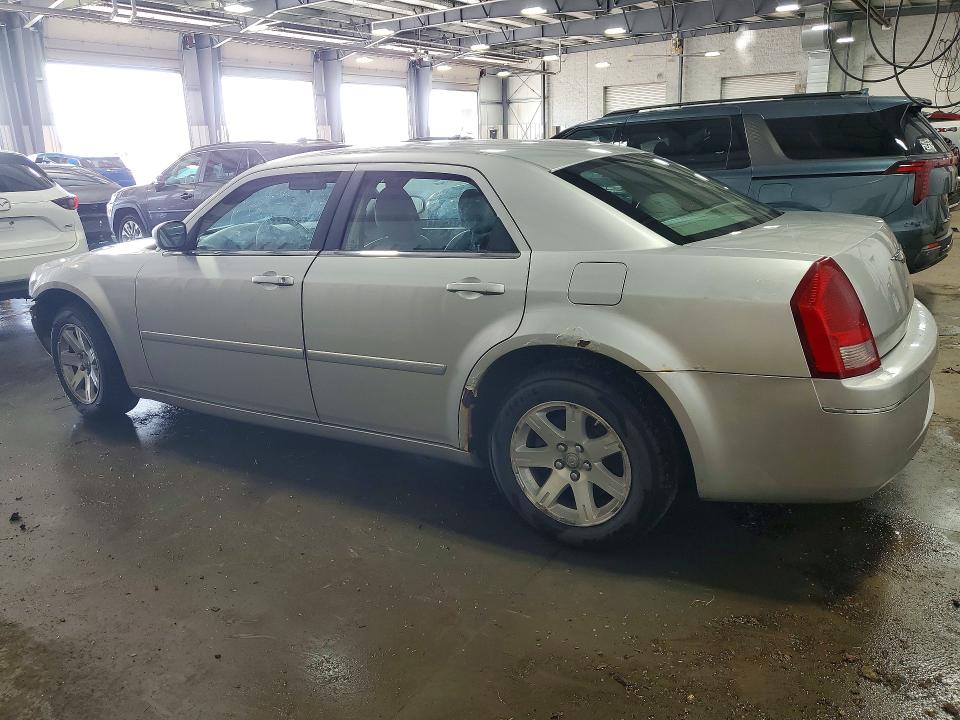 Photo 2 from auction – 2007 CHRYSLER 300 with VIN 2C3KA53G27H877014