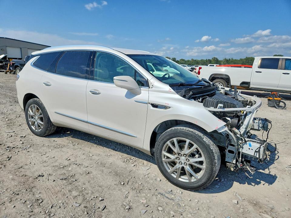 Foto 4 de la subasta – 2022 BUICK ENCLAVE con VIN 5GAERCKW7NJ142072