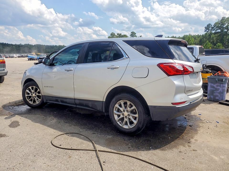Photo 2 from auction – 2021 CHEVROLET EQUINOX with VIN 3GNAXUEVXMS129462