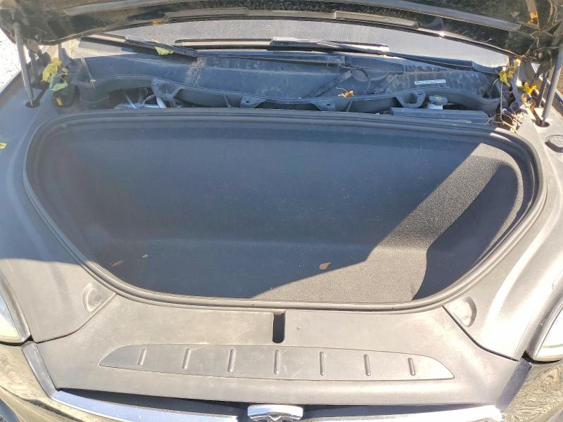 Photo 11 from auction – 2017 TESLA MODEL X with VIN 5YJXCBE2XHF066838