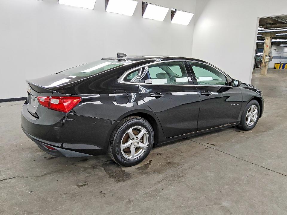 Photo 3 from auction – 2018 CHEVROLET MALIBU with VIN 1G1ZC5ST4JF152745