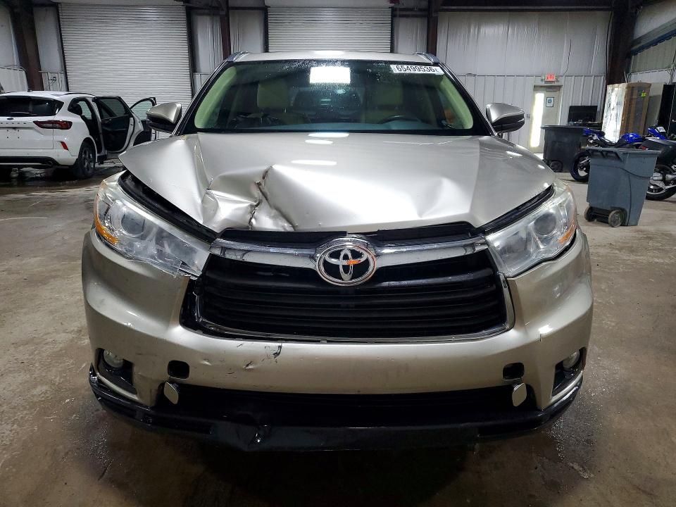 Photo 5 from auction – 2014 TOYOTA HIGHLANDER with VIN 5TDJKRFH8ES015124