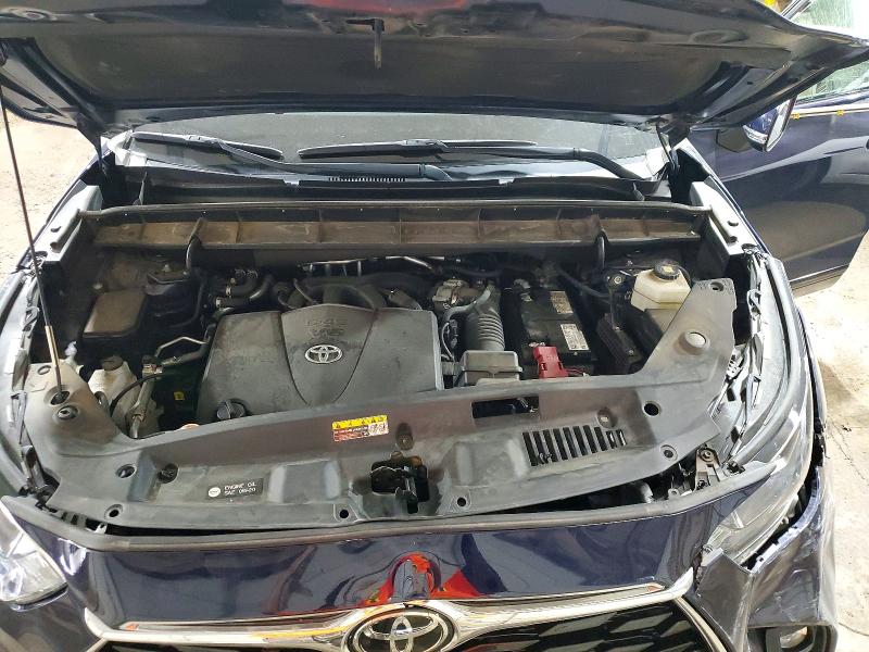 Photo 12 from auction – 2021 TOYOTA HIGHLANDER with VIN 5TDFZRBH8MS087169