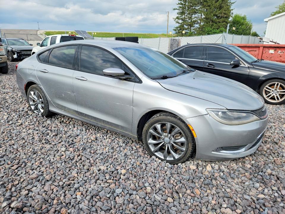 Photo 4 from auction – 2015 CHRYSLER 200 with VIN 1C3CCCBB2FN559716