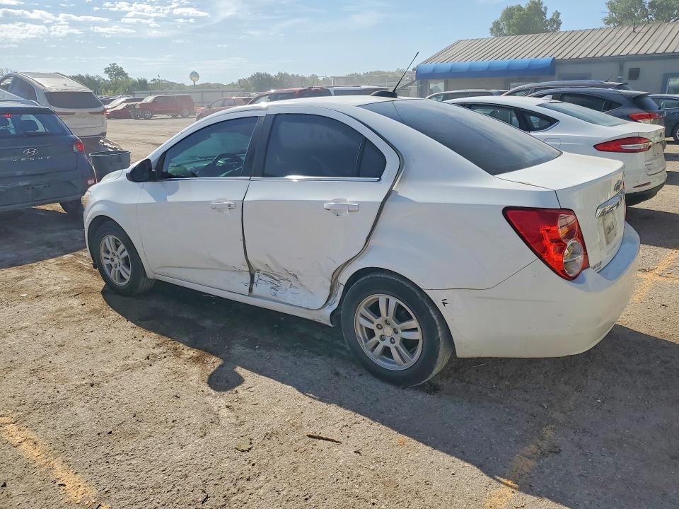 Zdjęcie 2 z aukcji – 2016 CHEVROLET SONIC z VIN 1G1JC5SH3G4174412