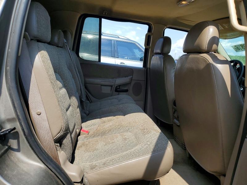 Photo 11 from auction – 2004 FORD EXPLORER with VIN 1FMZU62K24UB09518