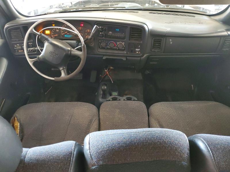 Photo 8 from auction – 2002 CHEVROLET SILVERADO with VIN 1GCGK29U92Z321818