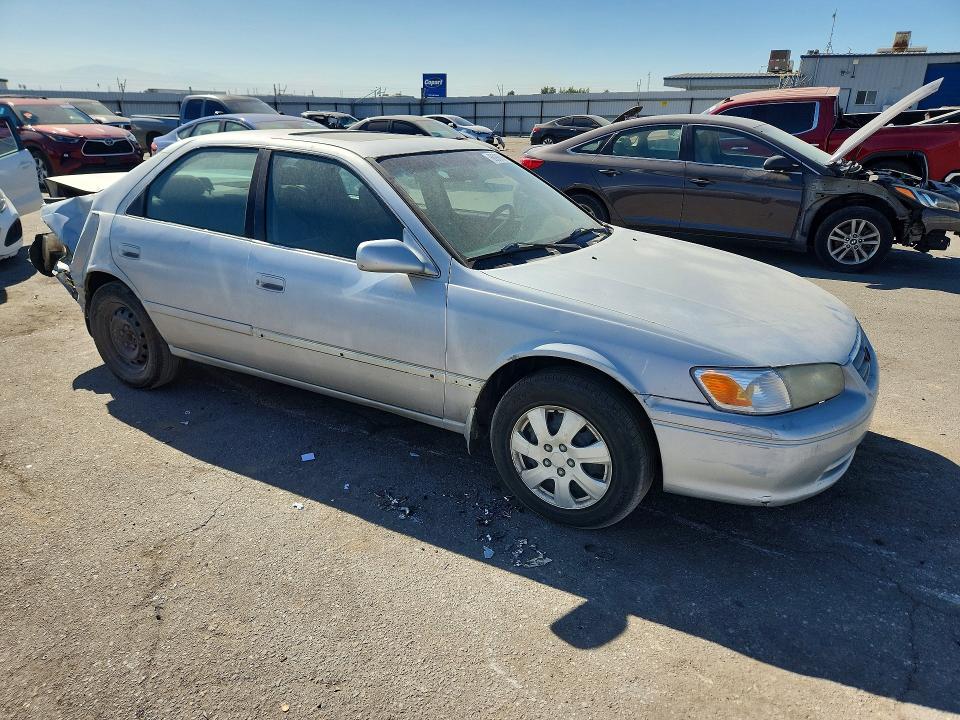 Photo 4 from auction – 2000 TOYOTA CAMRY with VIN JT2BF28K5Y0245437