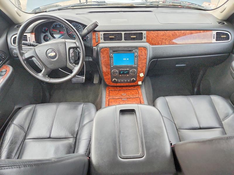Photo 8 from auction – 2008 CHEVROLET AVALANCHE with VIN 3GNFK12338G174189