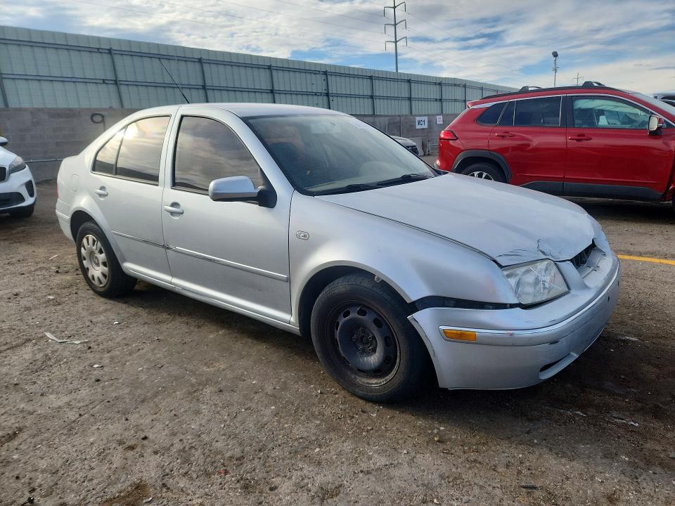 Photo 4 from auction – 2004 VOLKSWAGEN JETTA with VIN 3VWRA69M04M145472