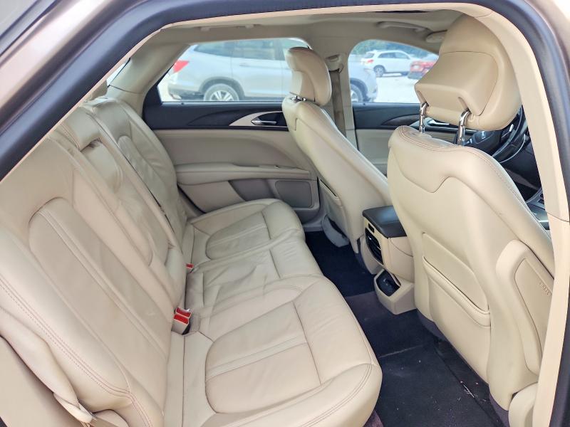 Photo 10 from auction – 2018 LINCOLN MKZ with VIN 3LN6L5C99JR621193
