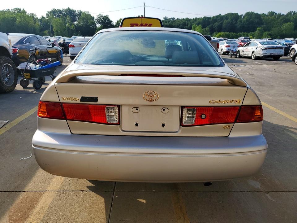 Photo 6 from auction – 2000 TOYOTA CAMRY with VIN 4T1BF28K2YU956976