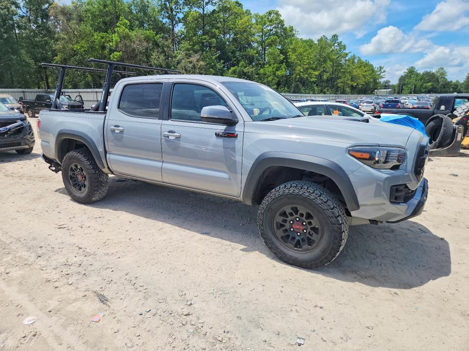 Снимка 4 от търг – 2017 TOYOTA TACOMA с VIN 5TFCZ5ANXHX069369