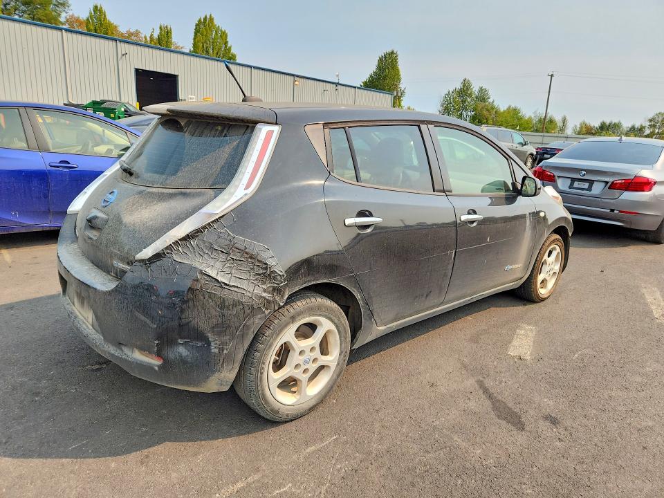 Photo 3 from auction – 2012 NISSAN LEAF with VIN JN1AZ0CP1CT022825