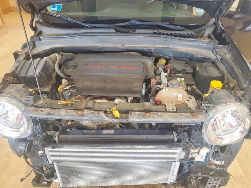 Photo 12 from auction – 2017 JEEP RENEGADE with VIN ZACCJBBBXHPF97880