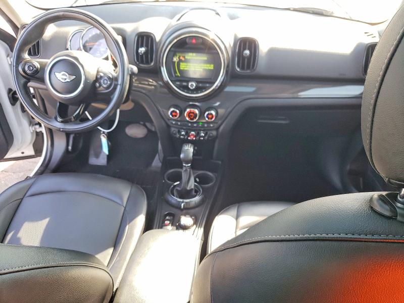 Photo 8 from auction – 2017 MINI COOPER with VIN WMZYV5C36H3E01914