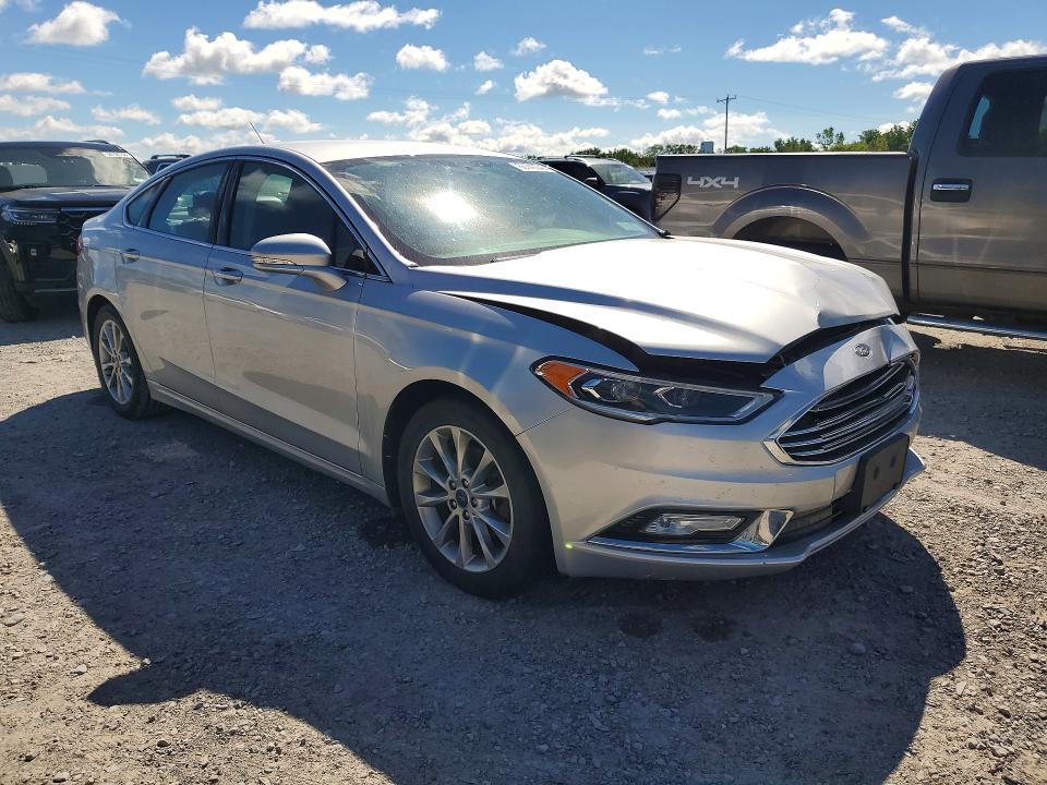 Photo 4 from auction – 2017 FORD FUSION with VIN 3FA6P0HD1HR291154