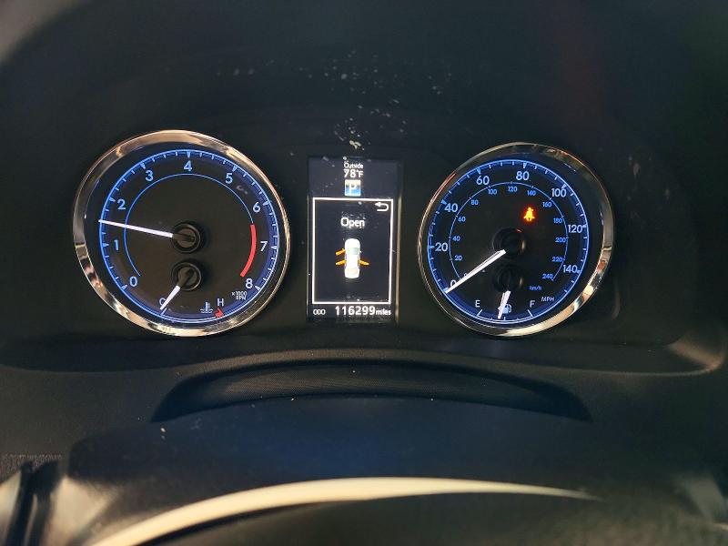 Photo 9 from auction – 2018 TOYOTA COROLLA with VIN 2T1BURHEXJC017199