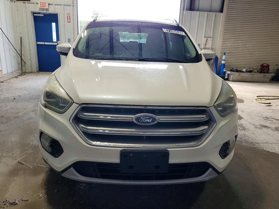 Photo 5 from auction – 2017 FORD ESCAPE with VIN 1FMCU0J95HUD06934