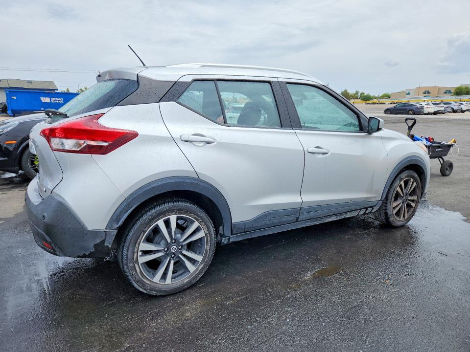 Photo 3 from auction – 2020 NISSAN KICKS with VIN 3N1CP5CV2LL517730