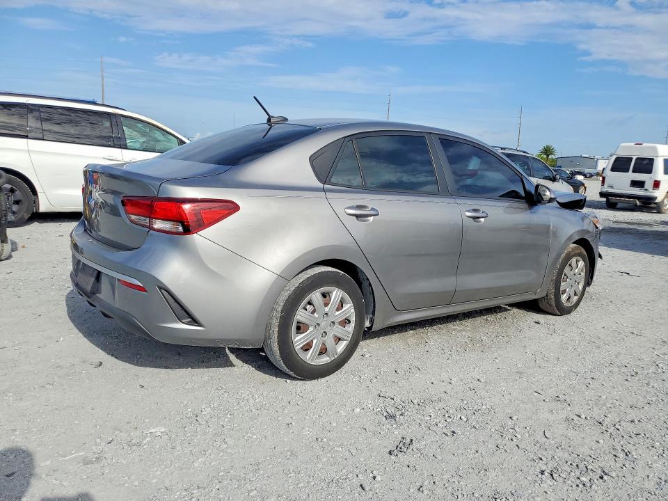 Снимка 3 от търг – 2022 KIA RIO с VIN 3KPA24AD6NE454792